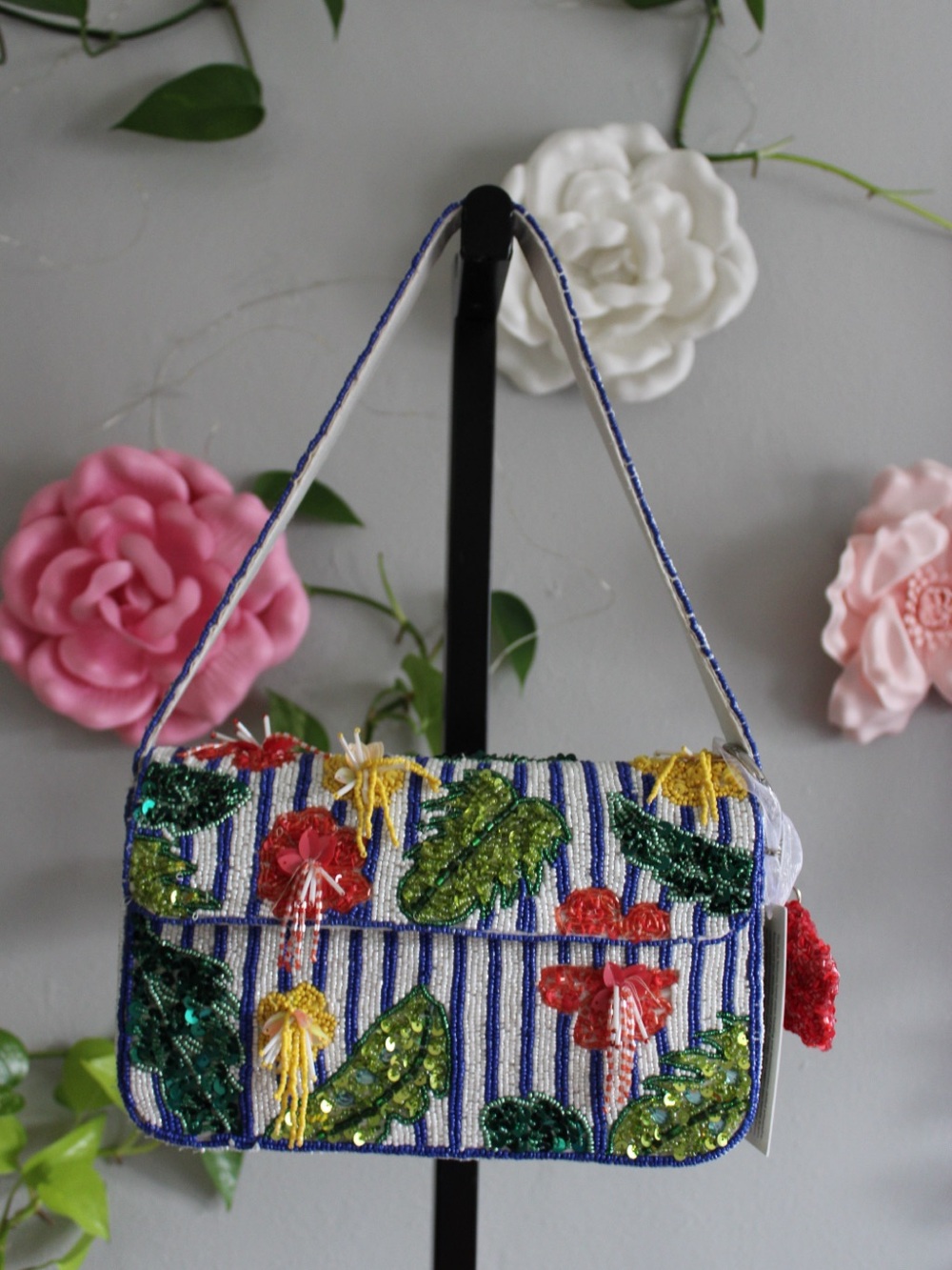 Beaded Floral Embellished Shoulder Bag - Multicolor - Picture 10 of 11